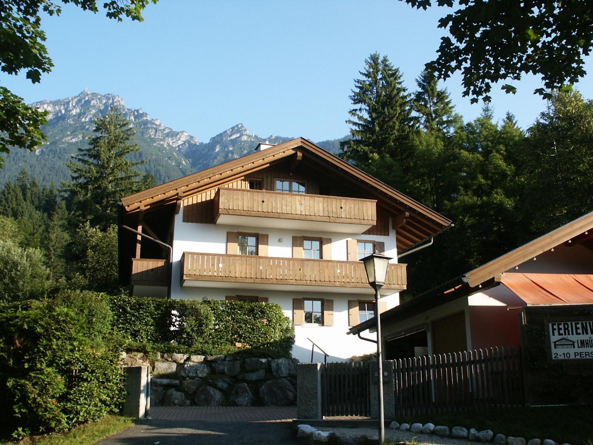 Ferienwohnung Almhuettenweg Dreitorspitze การ์มิช-พาร์เทนเคียร์เชน ภายนอก รูปภาพ